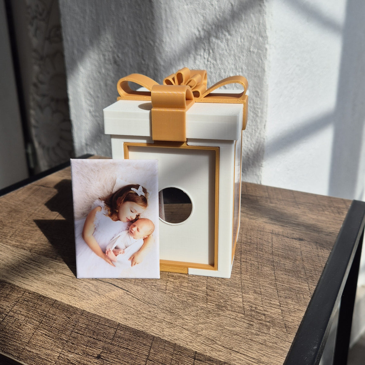 Gift Box Magnetic Photo Frame