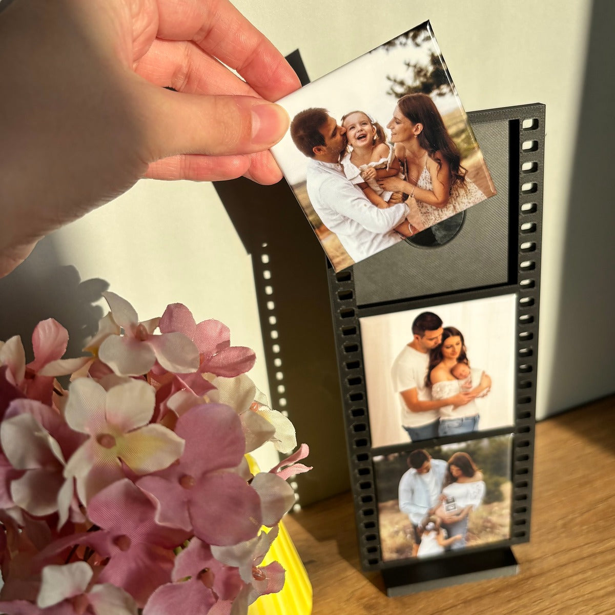 Photo Strip Stand