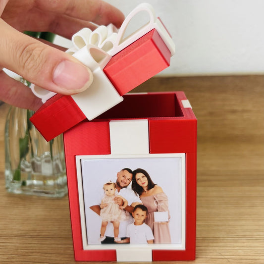 Gift Box Magnetic Photo Frame